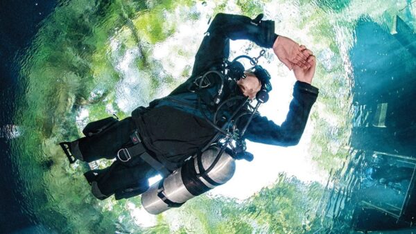 Sidemount Rec diver